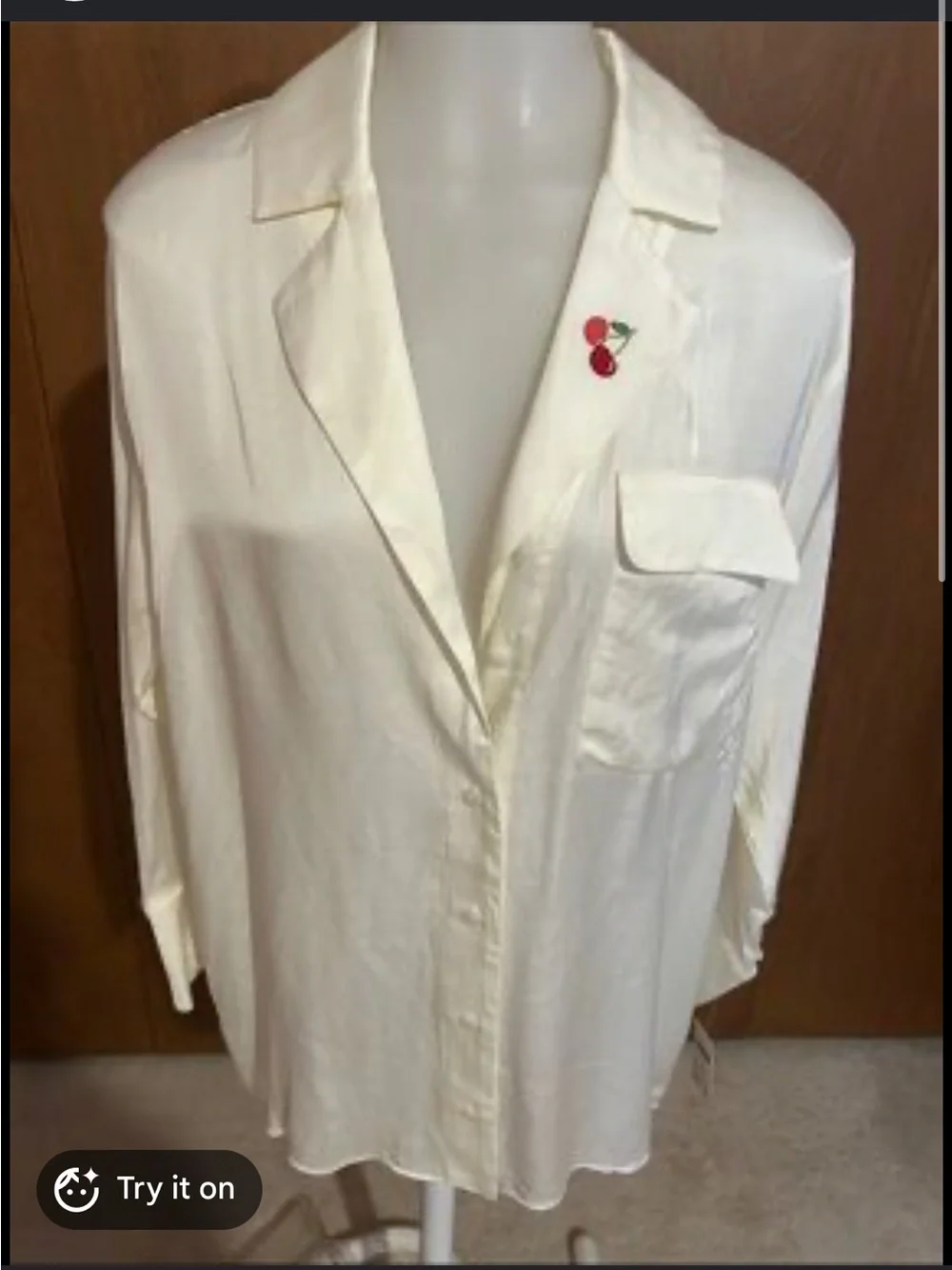 Silky Cream Women's Pajama Set - Luxurious Sleep Shirt & Shorts